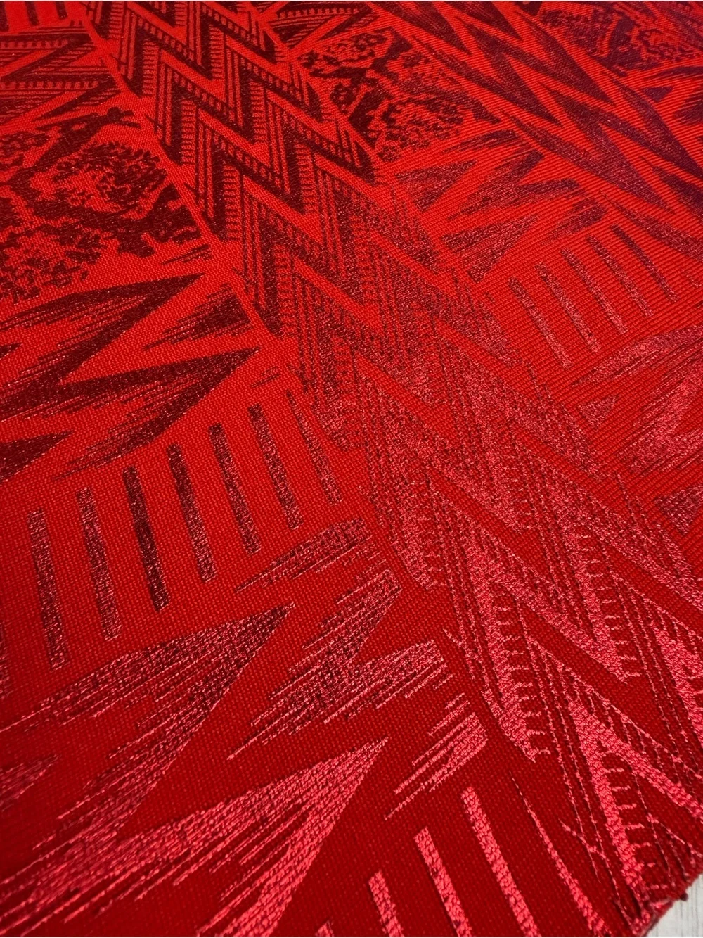 Red Geo-Pattern Bodycon Skirt - Picture 4 of 7